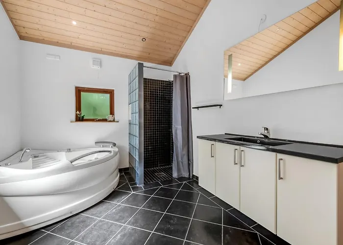 Rosaline - 500m From The Sea By Interhome * Grenå