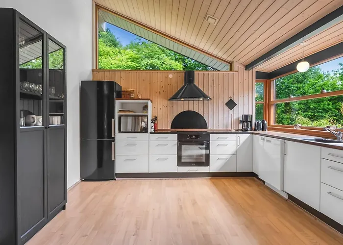 Rosaline - 500m From The Sea By Interhome *